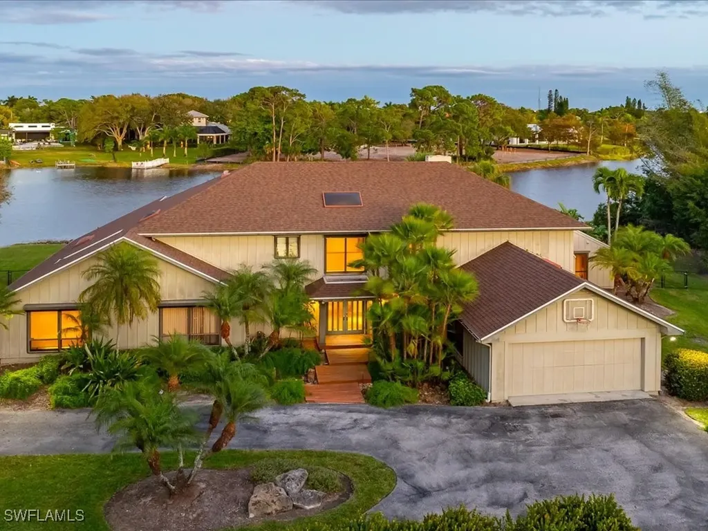 154 Cajeput Drive Naples FL 34108