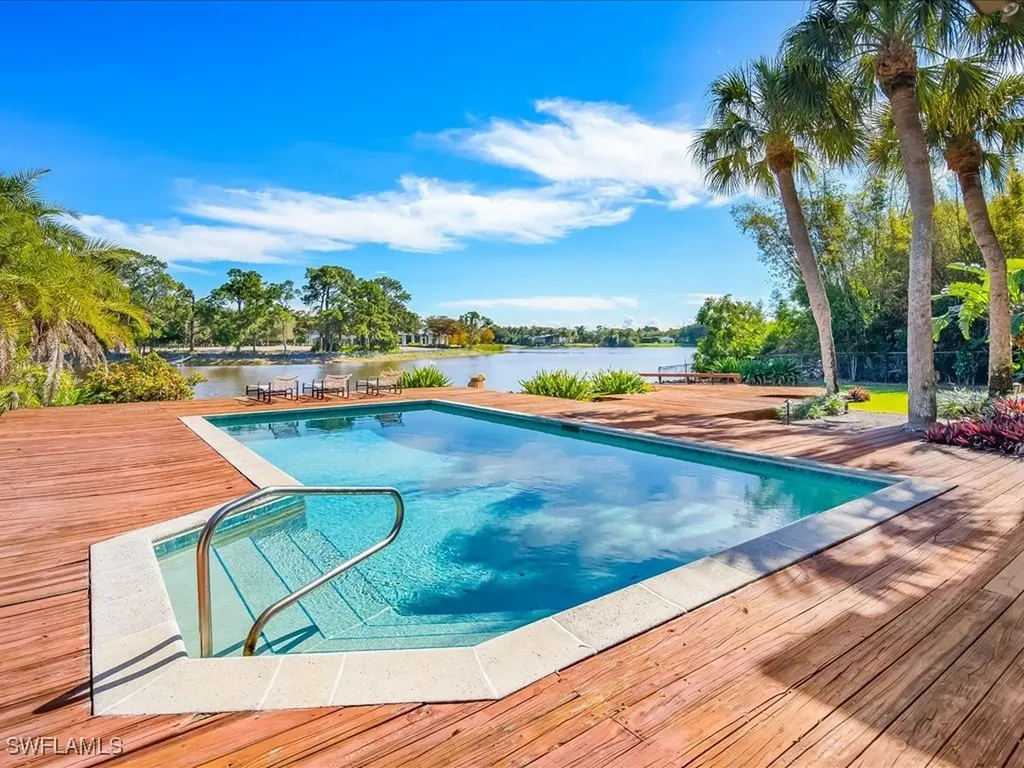 154 Cajeput Drive Naples FL 34108