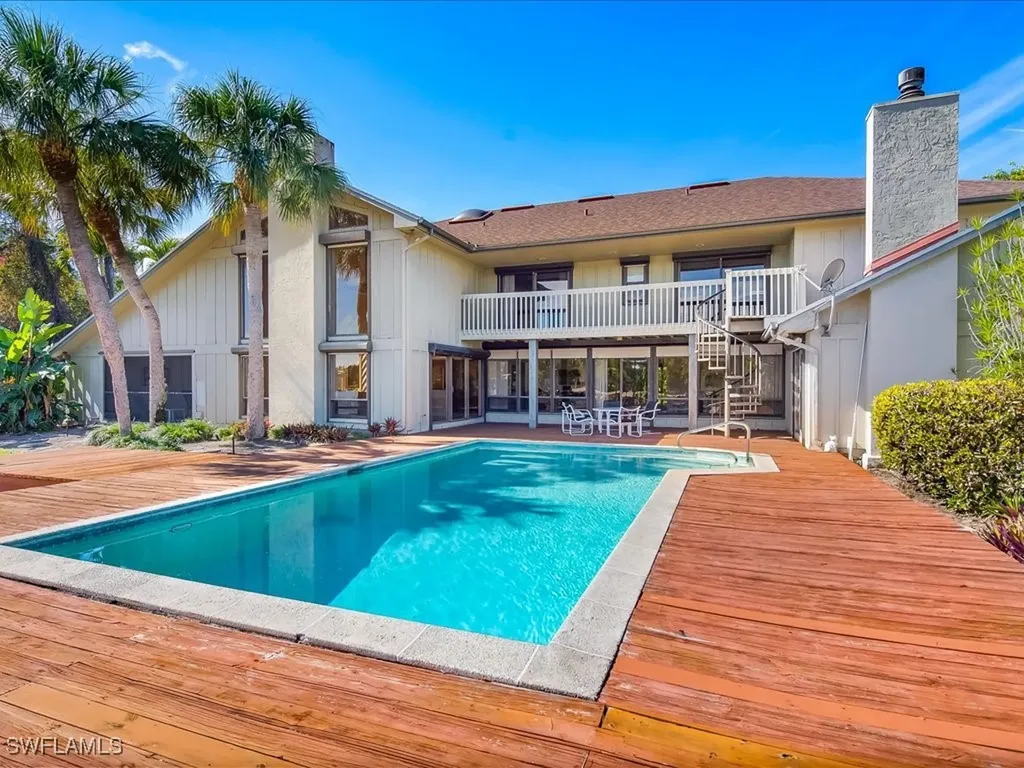 154 Cajeput Drive Naples FL 34108
