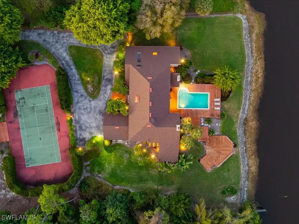 154 Cajeput Drive Naples FL 34108
