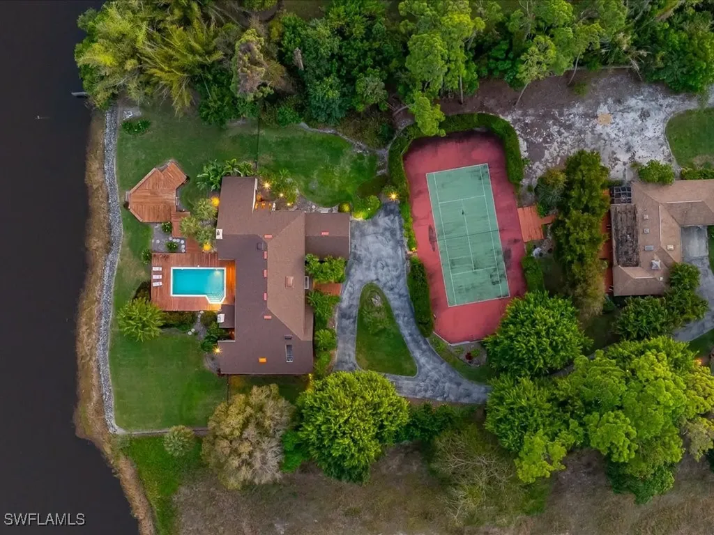 154 Cajeput Drive Naples FL 34108