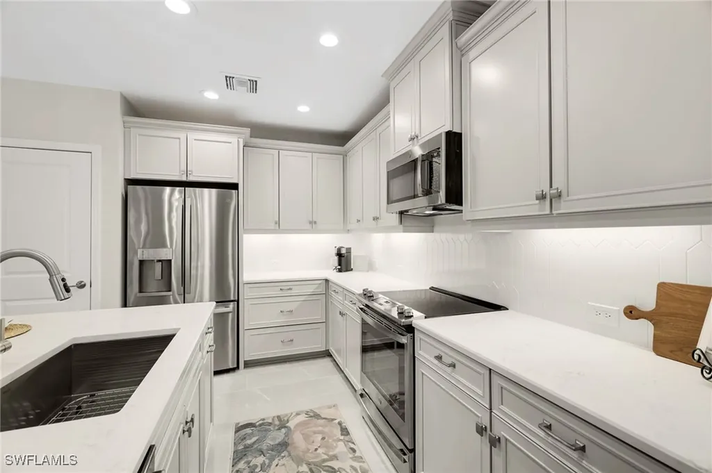 2614 Seychelles Circle Naples FL 34112