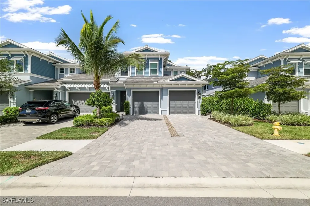 2614 Seychelles Circle Naples FL 34112