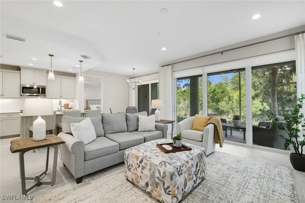 2614 Seychelles Circle Naples FL 34112