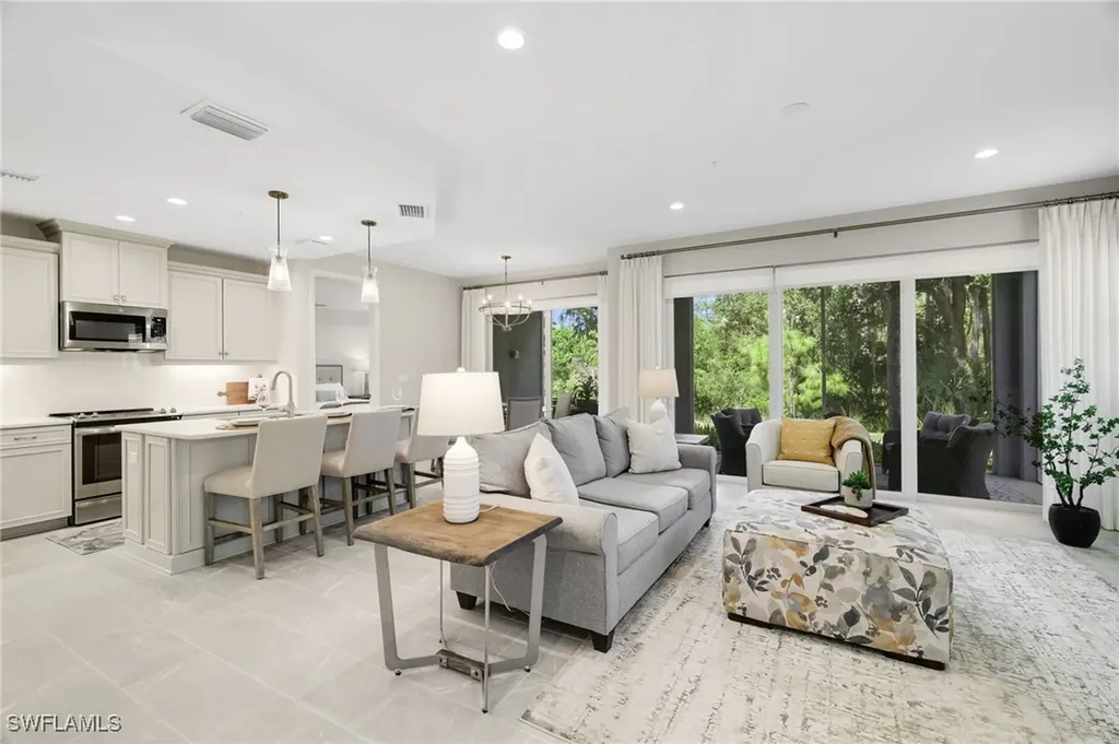 2614 Seychelles Circle Naples FL 34112