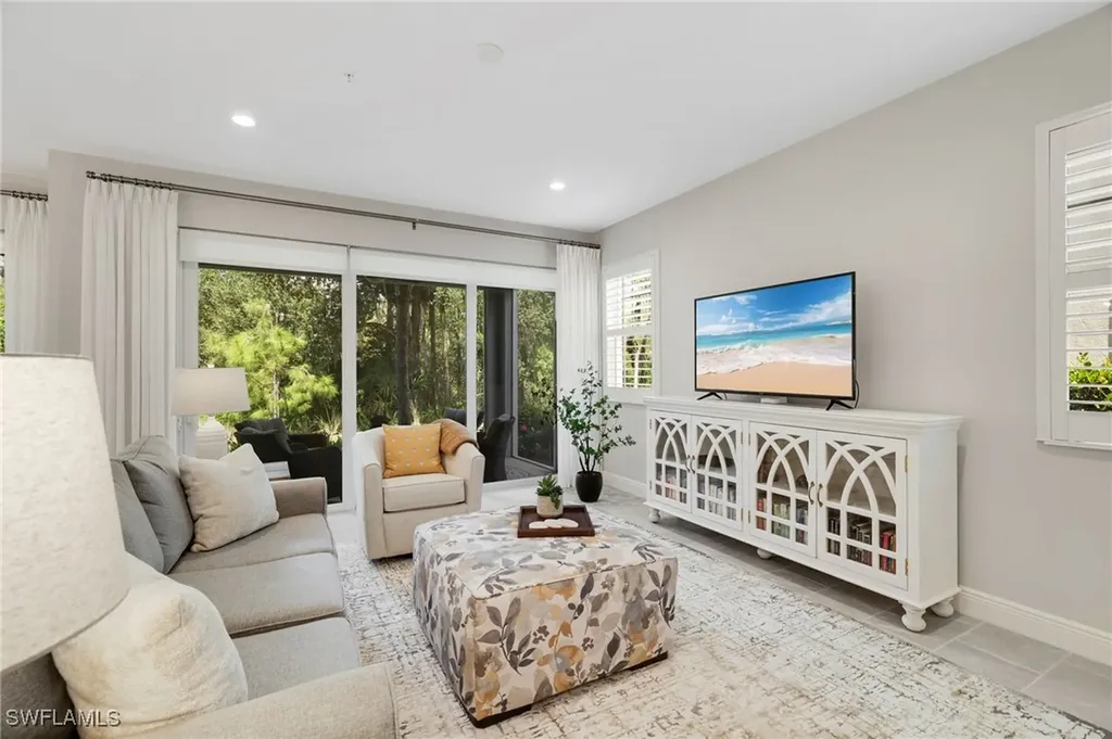 2614 Seychelles Circle Naples FL 34112