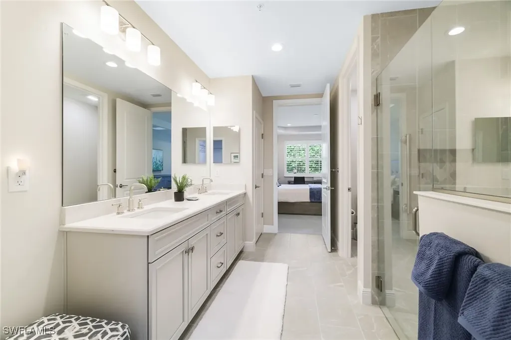 2614 Seychelles Circle Naples FL 34112