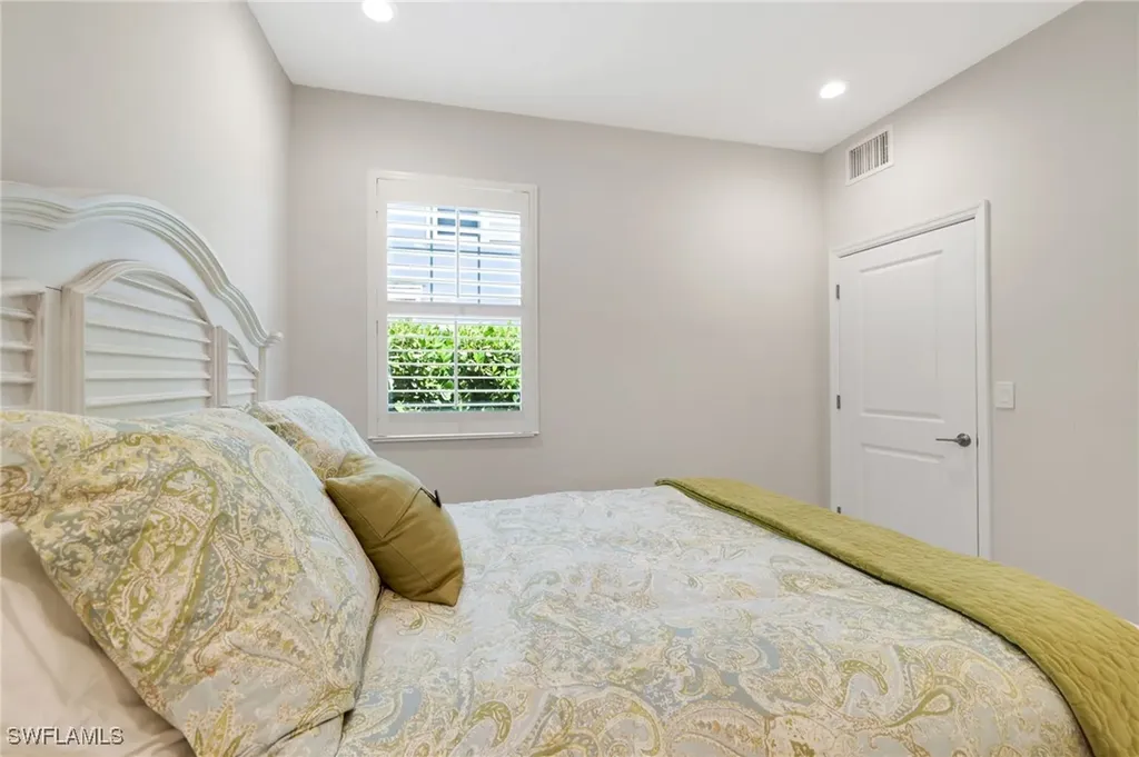 2614 Seychelles Circle Naples FL 34112