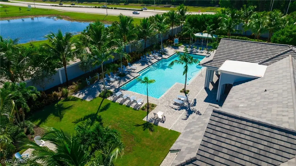 2614 Seychelles Circle Naples FL 34112
