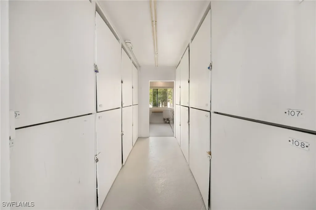 72 7th Street S Naples FL 34102