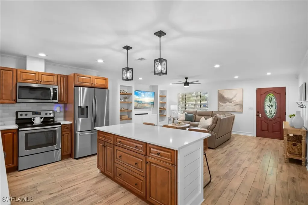 4630 Mcgregor Boulevard Fort Myers FL 33901