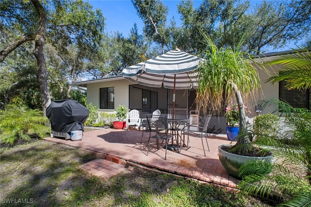 4630 Mcgregor Boulevard Fort Myers FL 33901
