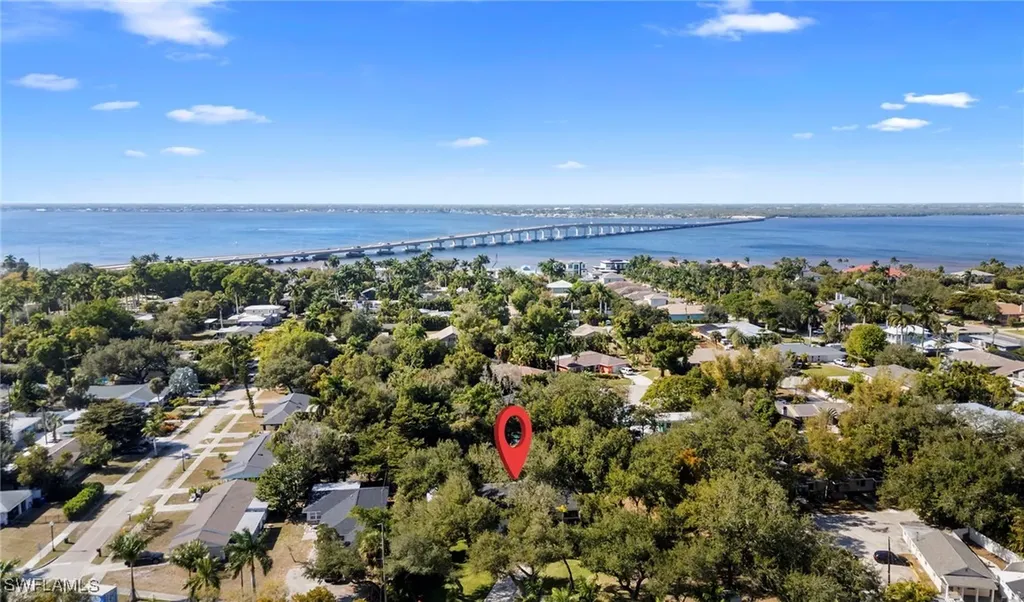 4630 Mcgregor Boulevard Fort Myers FL 33901
