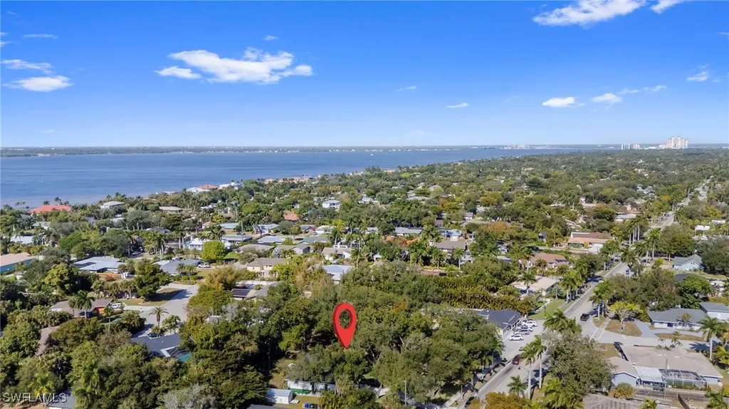 4630 Mcgregor Boulevard Fort Myers FL 33901