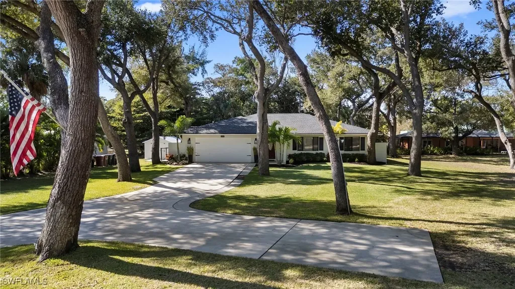 4630 Mcgregor Boulevard Fort Myers FL 33901