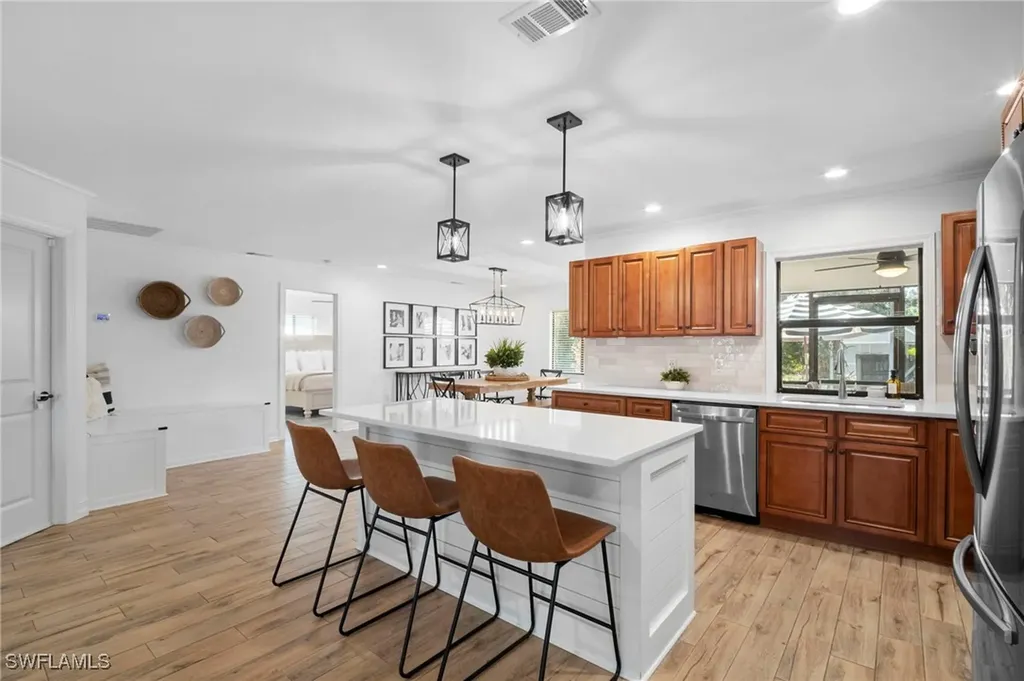 4630 Mcgregor Boulevard Fort Myers FL 33901