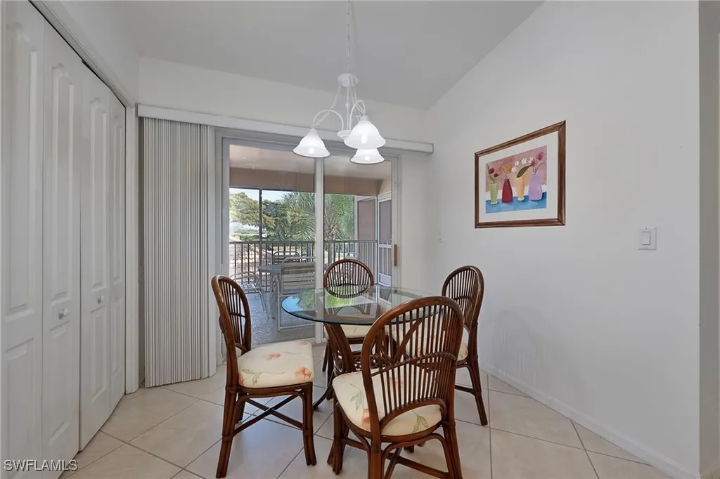 3890 Sawgrass Way Naples FL 34112