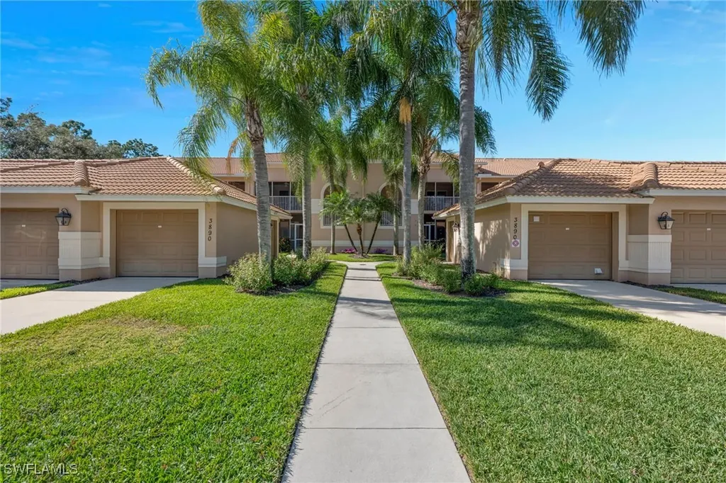 3890 Sawgrass Way Naples FL 34112