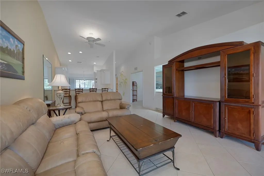 3890 Sawgrass Way Naples FL 34112