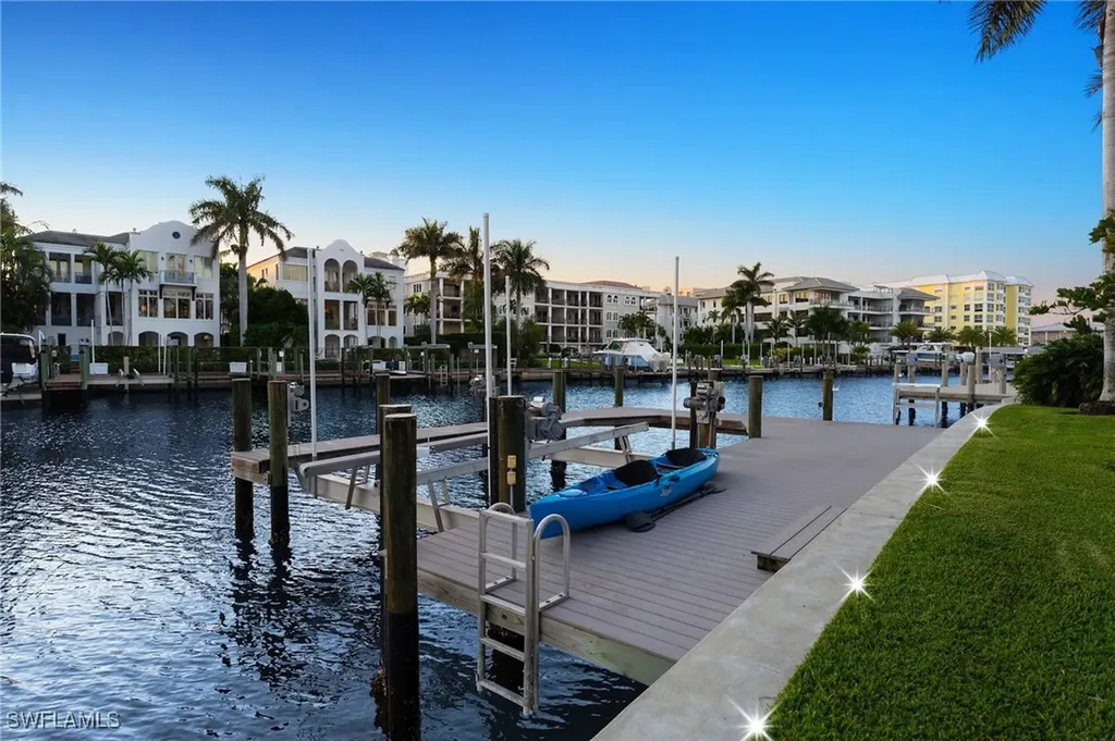1795 Hurricane Harbor Lane Naples FL 34102