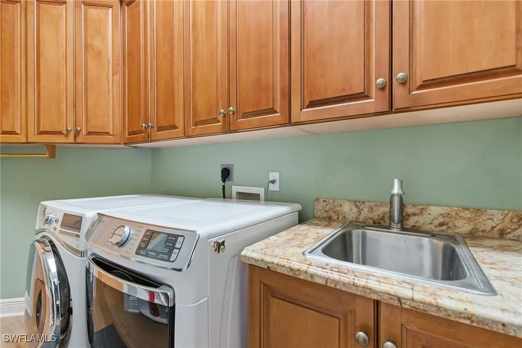 5867 Marble Court Naples FL 34110