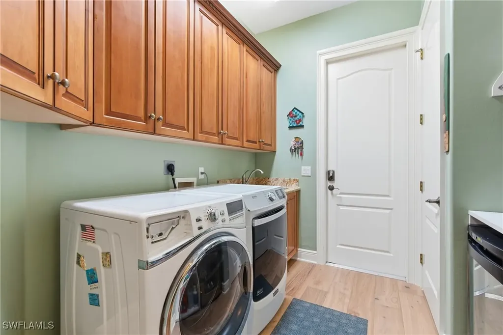 5867 Marble Court Naples FL 34110