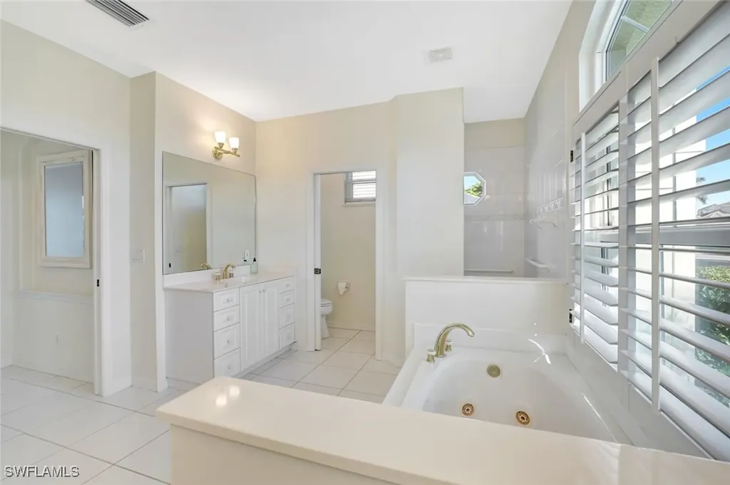60 Anchor Court Marco Island FL 34145