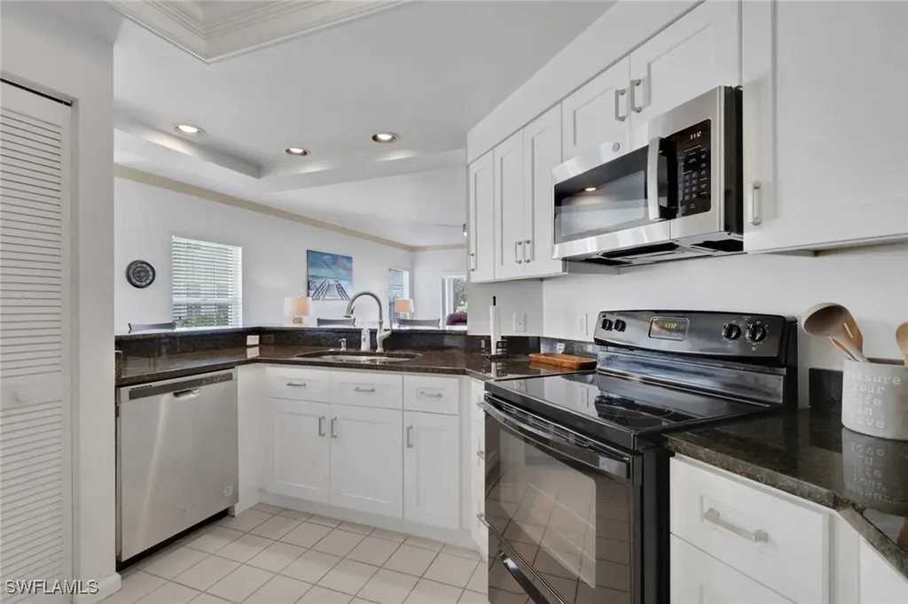 6260 Bellerive Avenue Naples FL 34119