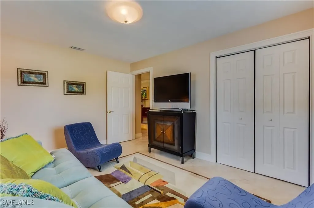 630 95th Avenue N Naples FL 34108
