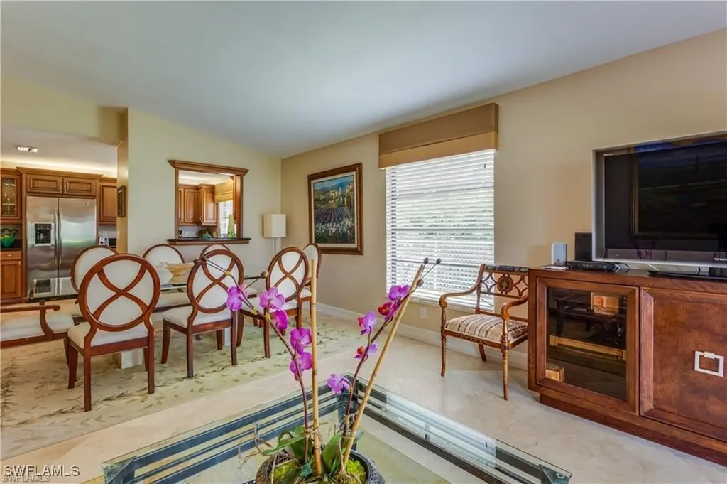 630 95th Avenue N Naples FL 34108