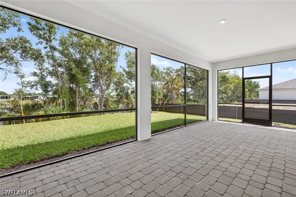 1833 Summerlit Avenue Naples FL 34114