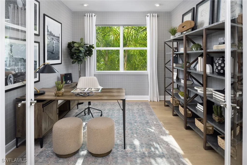 1833 Summerlit Avenue Naples FL 34114