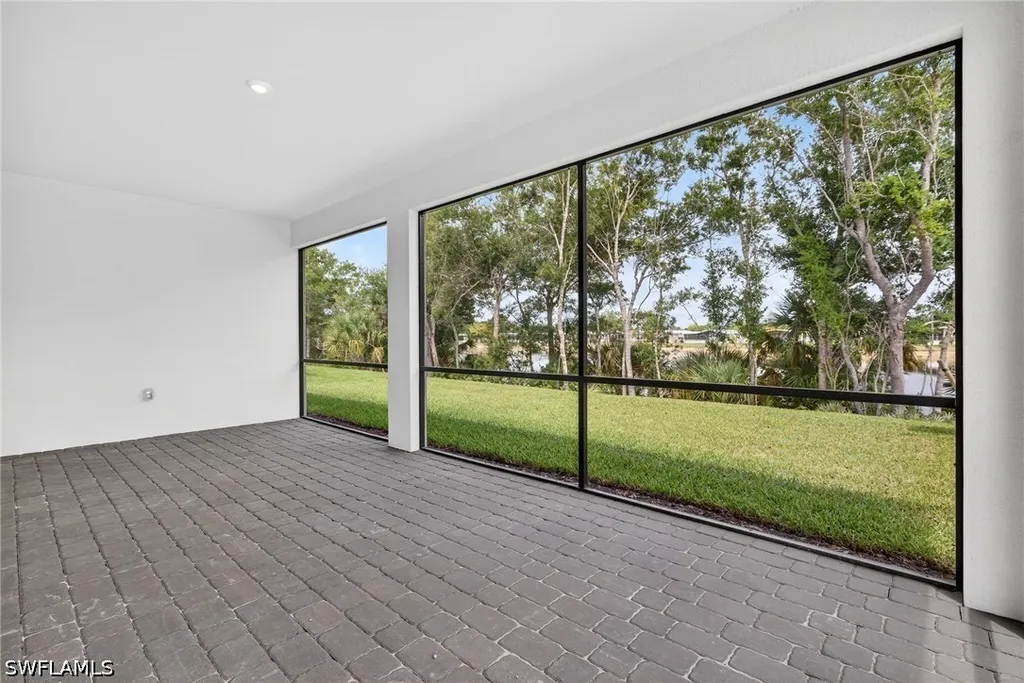 1833 Summerlit Avenue Naples FL 34114