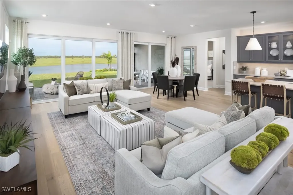 1833 Summerlit Avenue Naples FL 34114