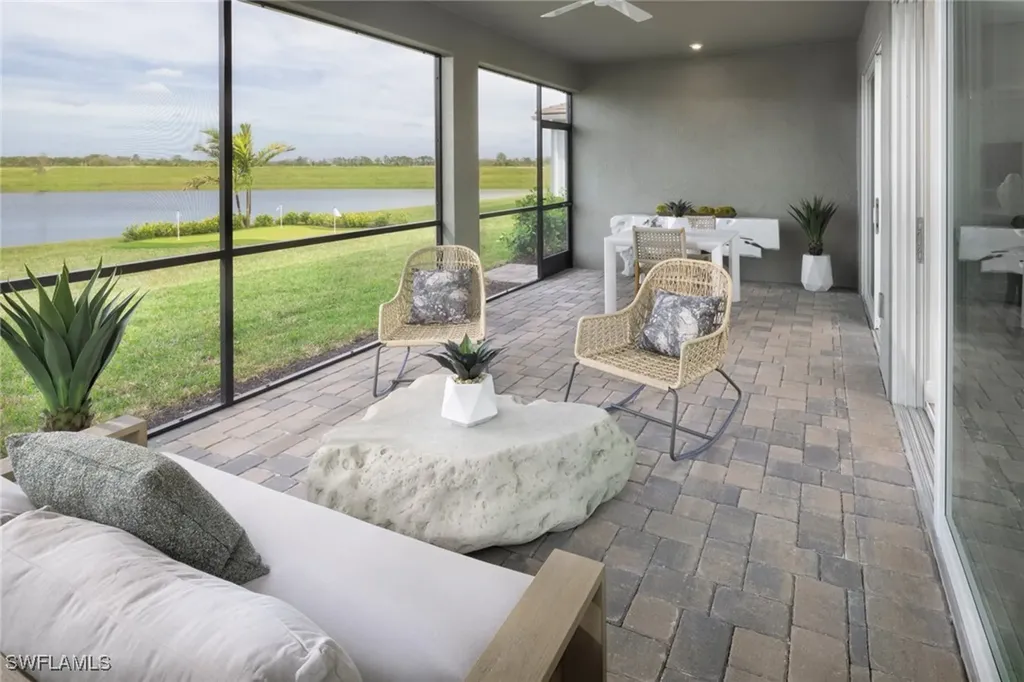 1833 Summerlit Avenue Naples FL 34114