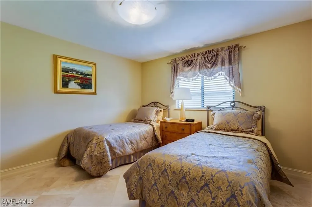 630 95th Avenue N Naples FL 34108