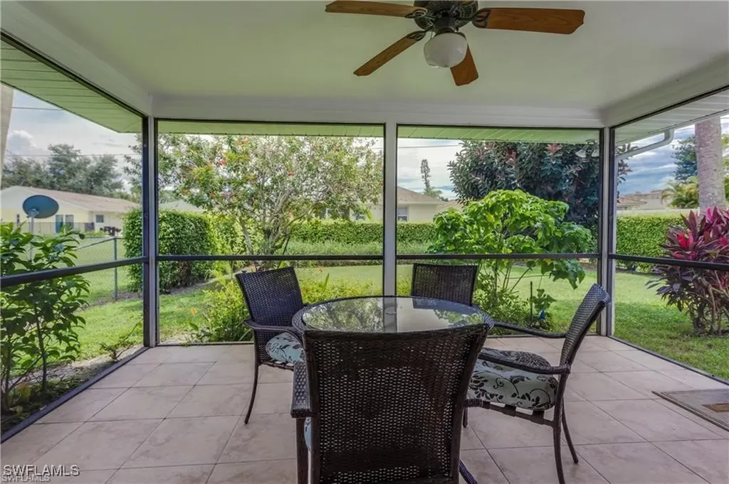 630 95th Avenue N Naples FL 34108