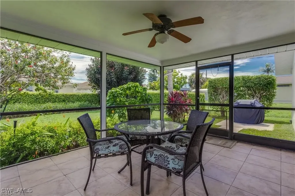 630 95th Avenue N Naples FL 34108