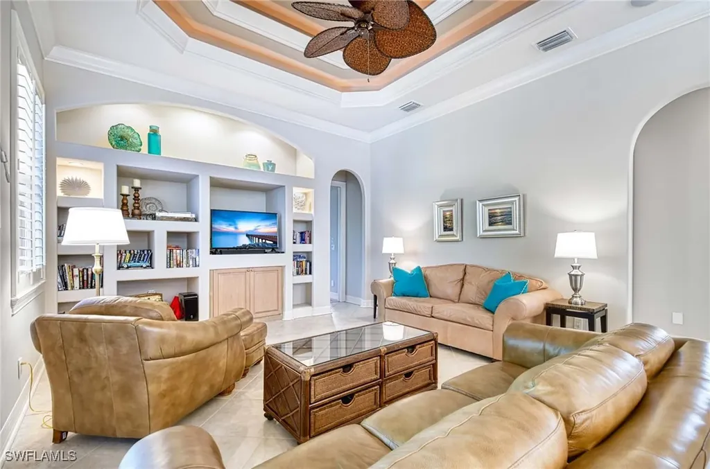 3002 Crayton Road Naples FL 34103