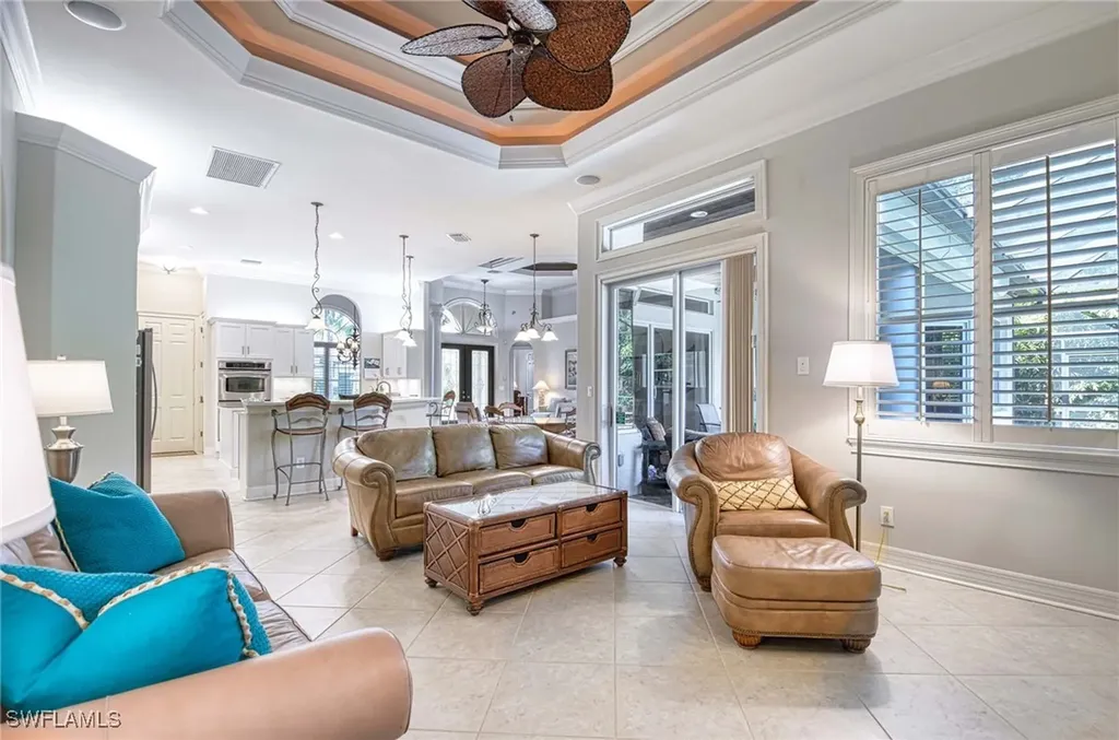 3002 Crayton Road Naples FL 34103