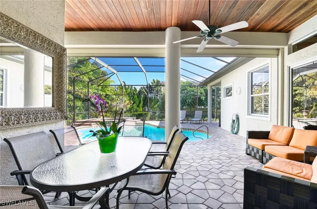 3002 Crayton Road Naples FL 34103