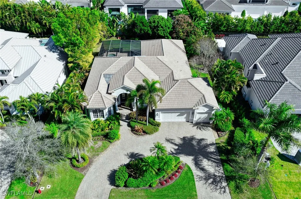 3002 Crayton Road Naples FL 34103