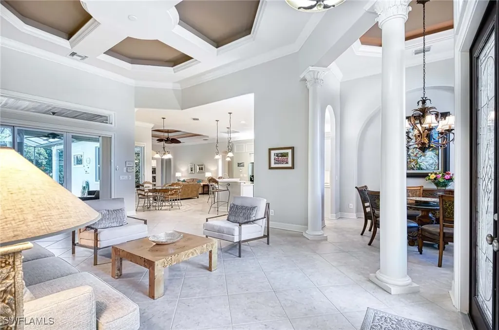 3002 Crayton Road Naples FL 34103