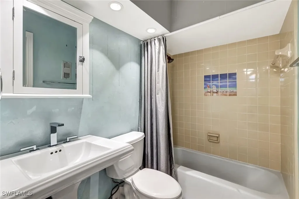 26000 Hickory Boulevard Bonita Springs FL 34134