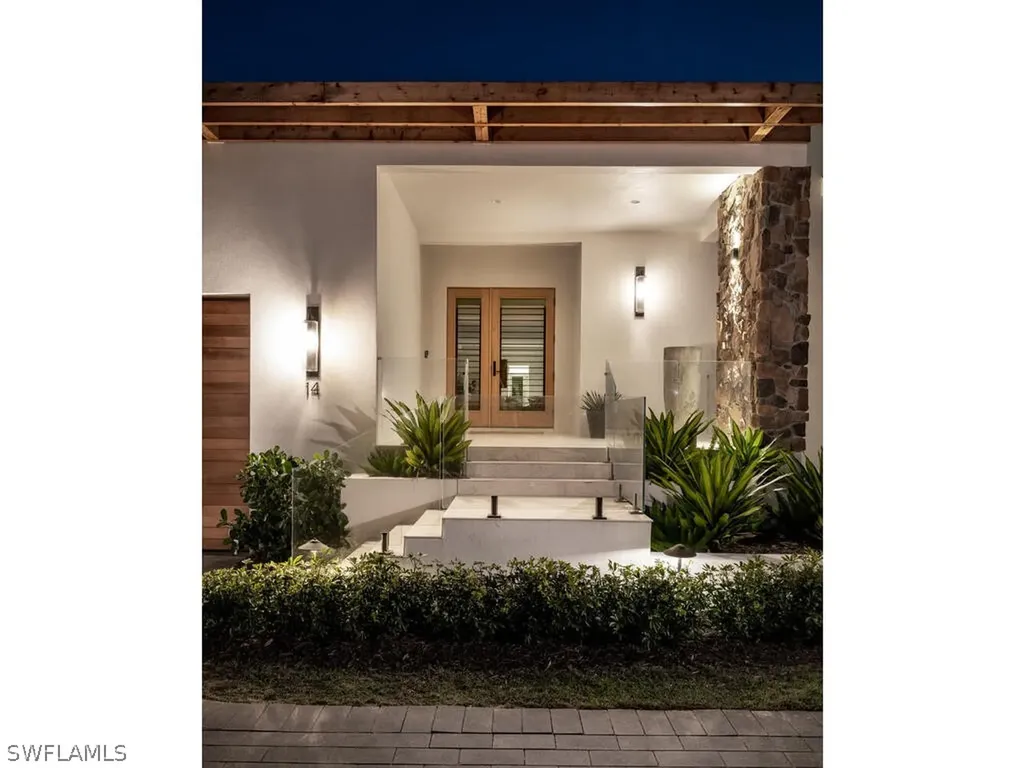 14 Sabre Lane Naples FL 34102