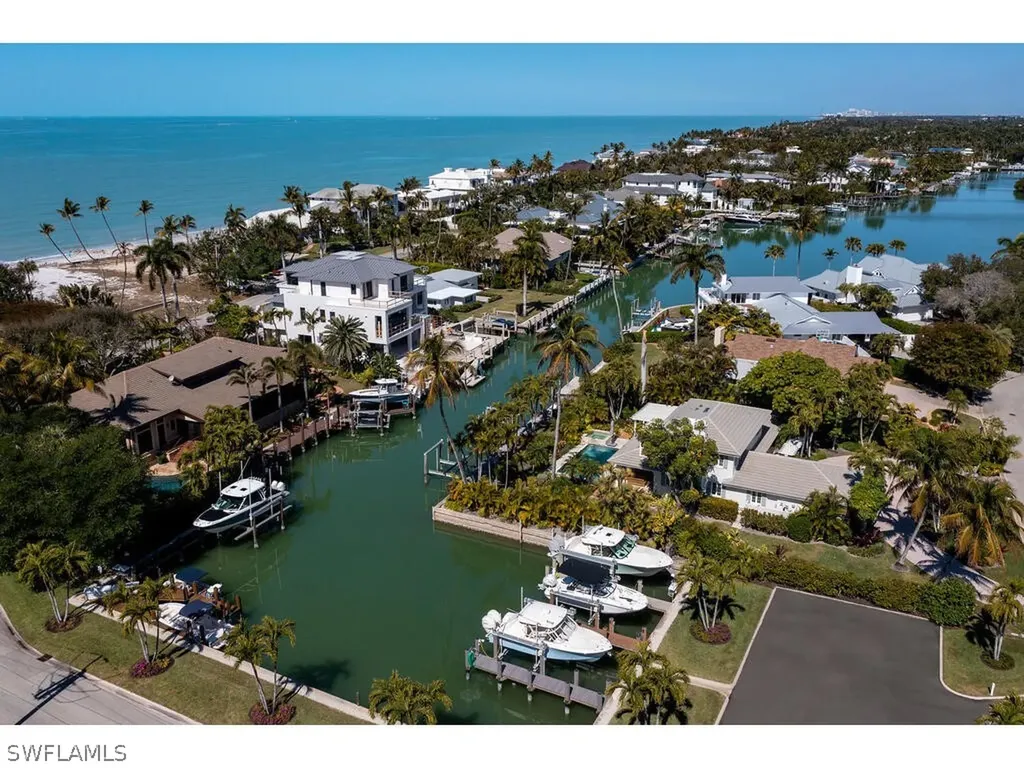 14 Sabre Lane Naples FL 34102
