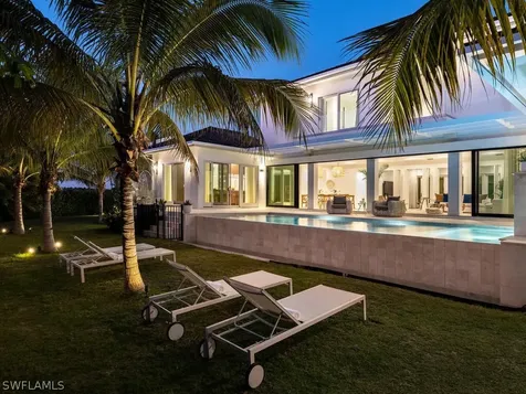 14 Sabre Lane Naples FL 34102