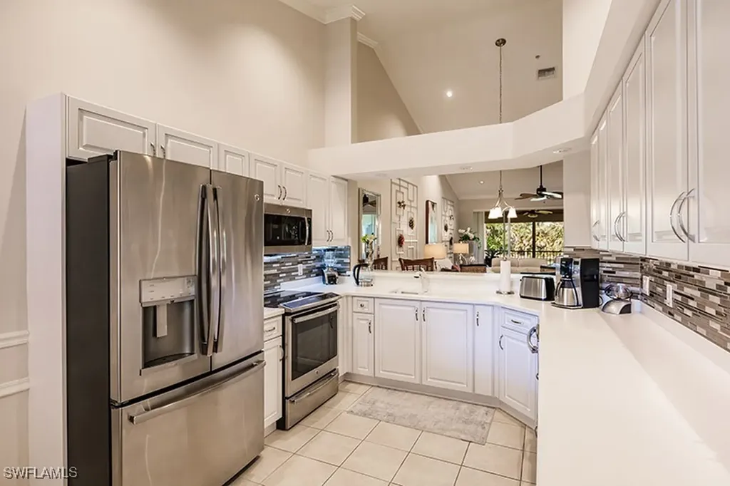 8135 Celeste Drive Naples FL 34113