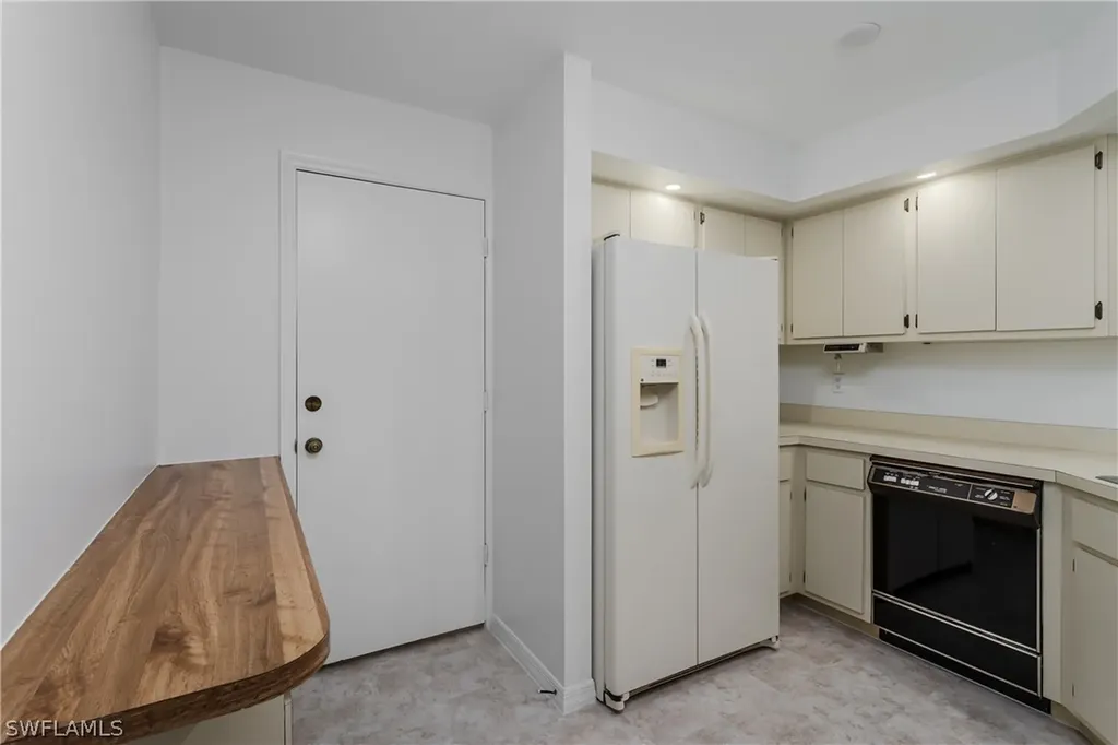 171 Bristol Lane Naples FL 34112