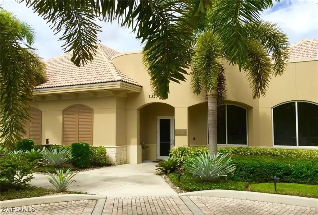 28064 Cavendish Court Bonita Springs FL 34135